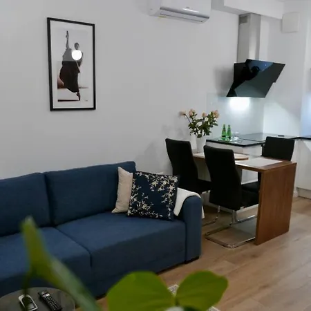 Os Krolewska - Modern In Wilanow