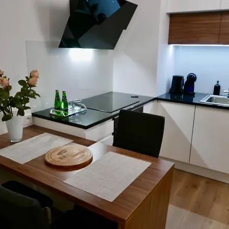 Os Krolewska - Modern In Wilanow Varsó