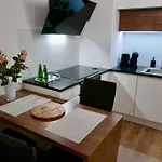 Os Krolewska - Modern In Wilanow Varšava